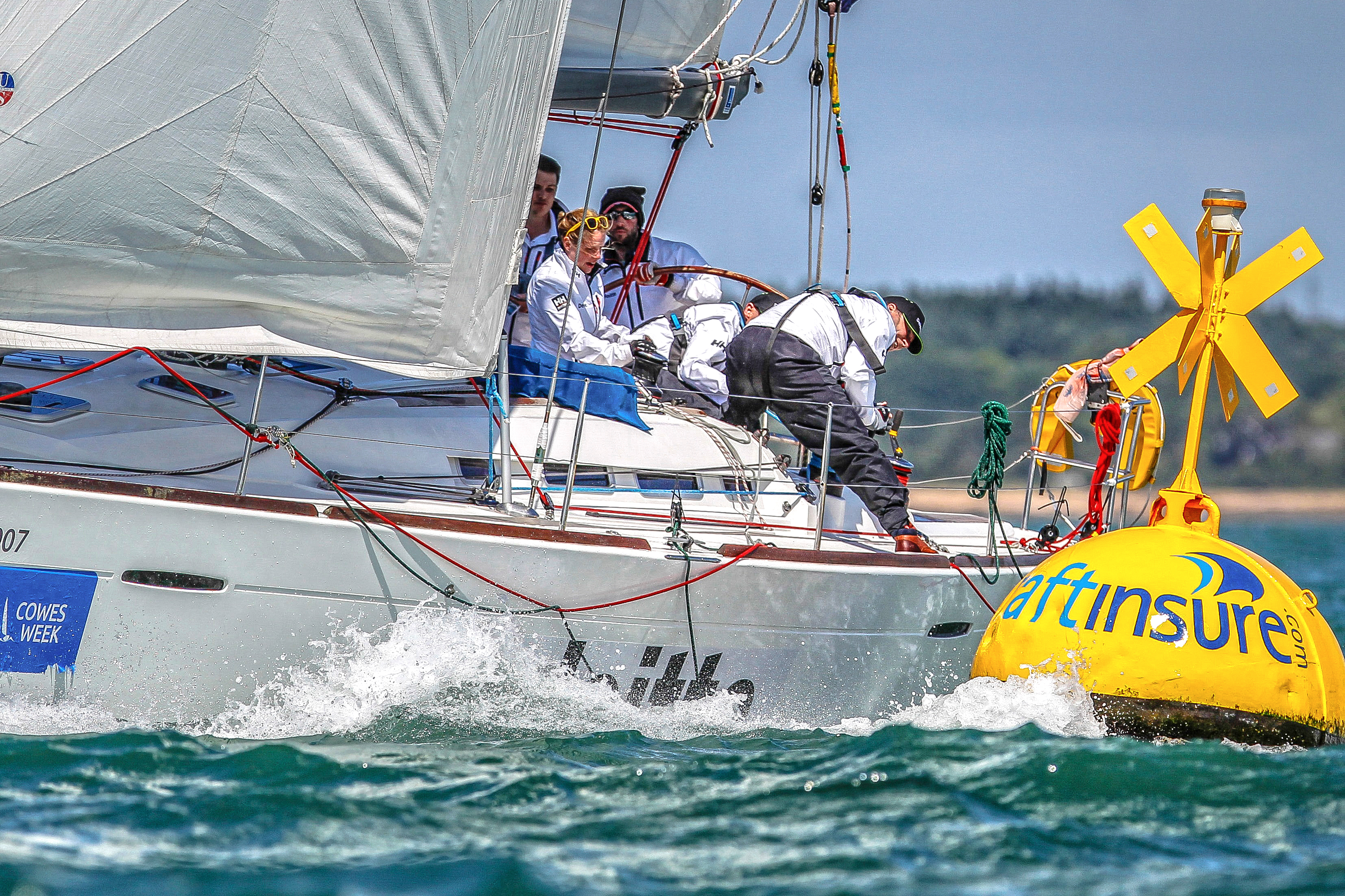 Sponsor a Solent Race Mark 2023